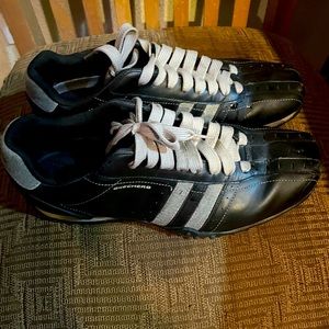 Men’s skecher casual shoe